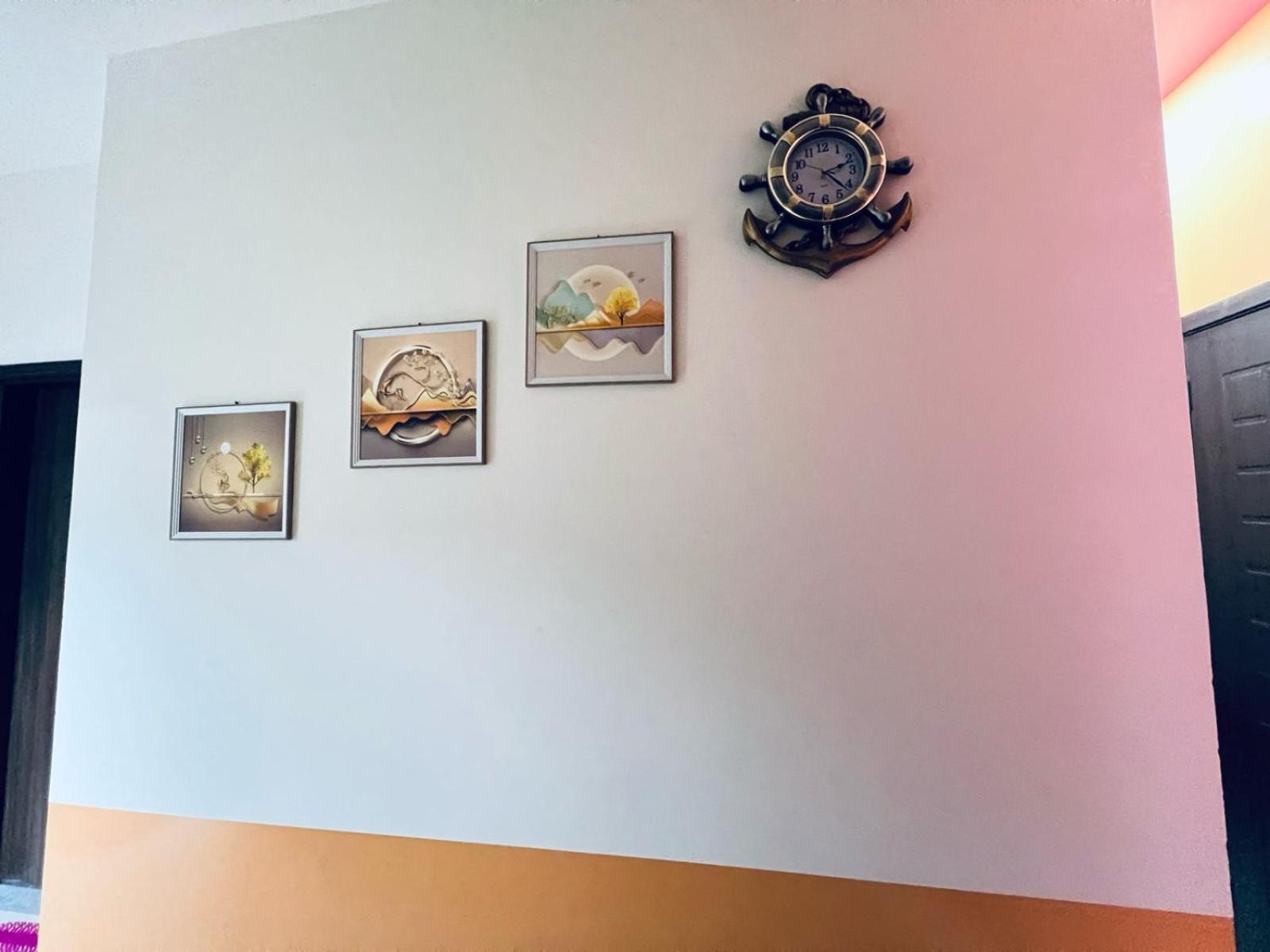Апартаменты Moon Backpackers Burjman Exit 2, Family Partitions, Loft Partitions, Дубай Экстерьер фото